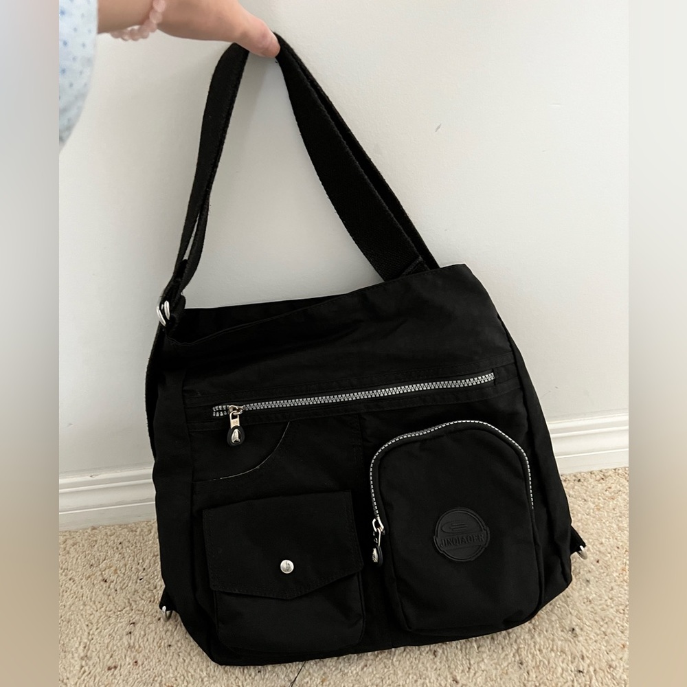 Multi Style Convertible Cut-proof Water Resistant Bag - Picture 2 of 7